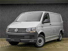 Volkswagen Transporter - 2.0 TDI L1H1 Comfortline | Airco | Vloer | Trekhaak | 3 Persoons |