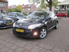 Renault Mégane Estate - 1.4 TCe | Dynamique | Koppakking lek | EXPORTPRIJS |