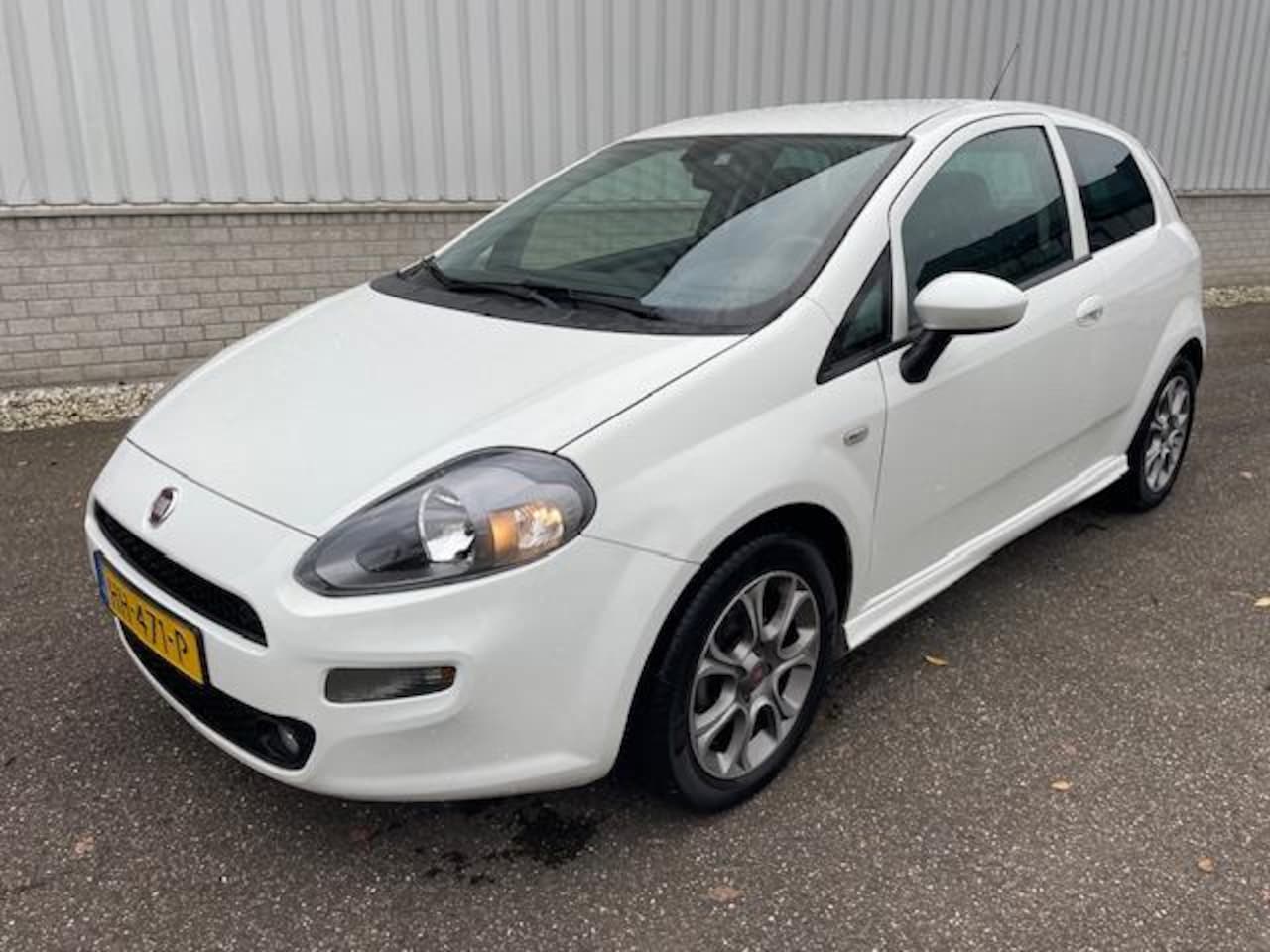 Fiat Punto Evo - 1.3 M-Jet Lounge Clima ,APK JUNI 2026 !!!! - AutoWereld.nl