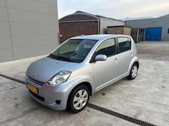 Daihatsu Sirion 2 - 1.0-12V Slim airco apk aflevering