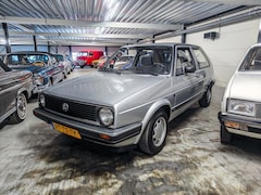 Volkswagen Golf - 1.6 Avance
