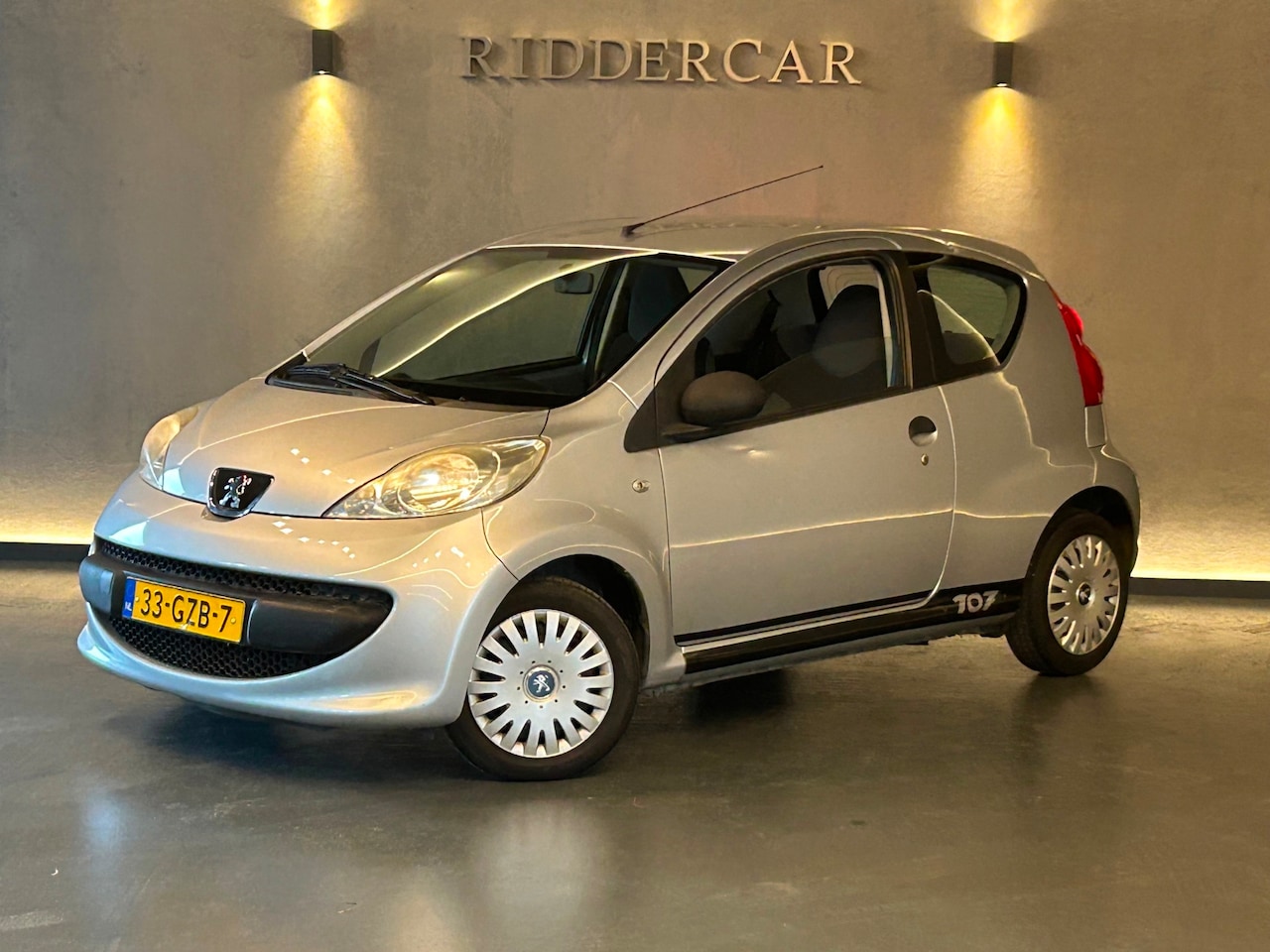 Peugeot 107 - 1.0-12V XR|NAP|APK 02-2027|RADIO|BOEKJES + 2 SLEUTELS| - AutoWereld.nl