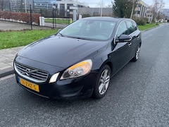 Volvo V60 - 1.6 D2 Momentum | ZIE OMSCHRIJVING | EXPORT