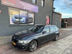 BMW 3-serie Touring - 320d Executive garantie apk geleverd