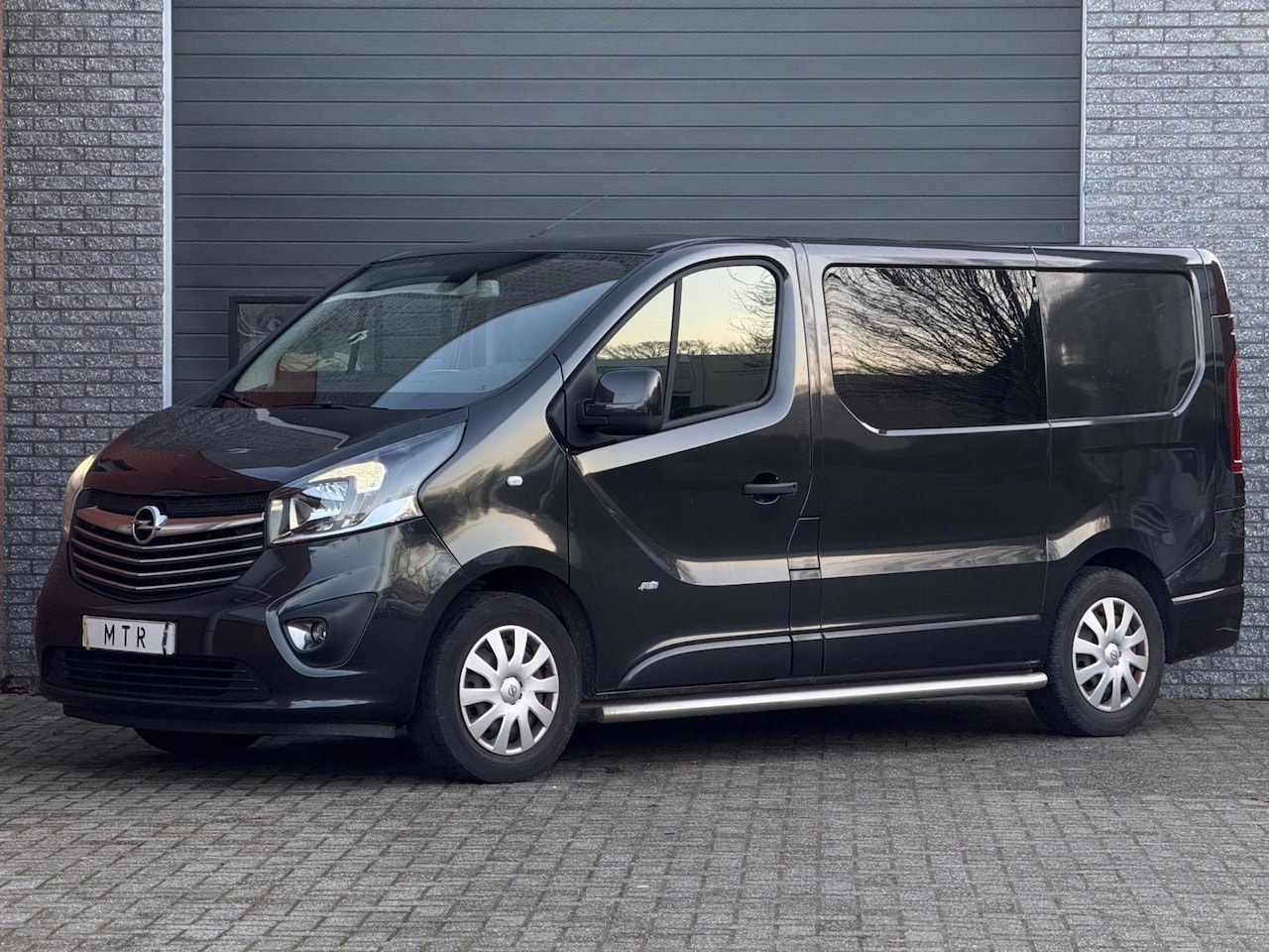 Opel Vivaro - 1.6 CDTI L1H1 DC Edition EcoFlex 1e EIG|NAP - AutoWereld.nl