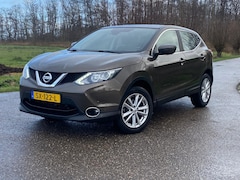 Nissan Qashqai - 1.2 Connect Edition 5DRS CAMERA NAVI PDC ECC GOED ONDERHOUDEN