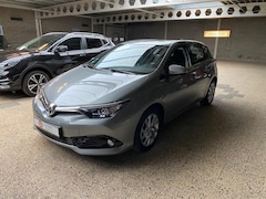 Toyota Auris - 1.2T Trend