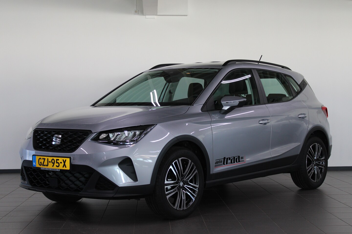 SEAT Arona - 1.0 EcoTSI Style / DAB+ / Led verlichting / 17'' LMV / - AutoWereld.nl