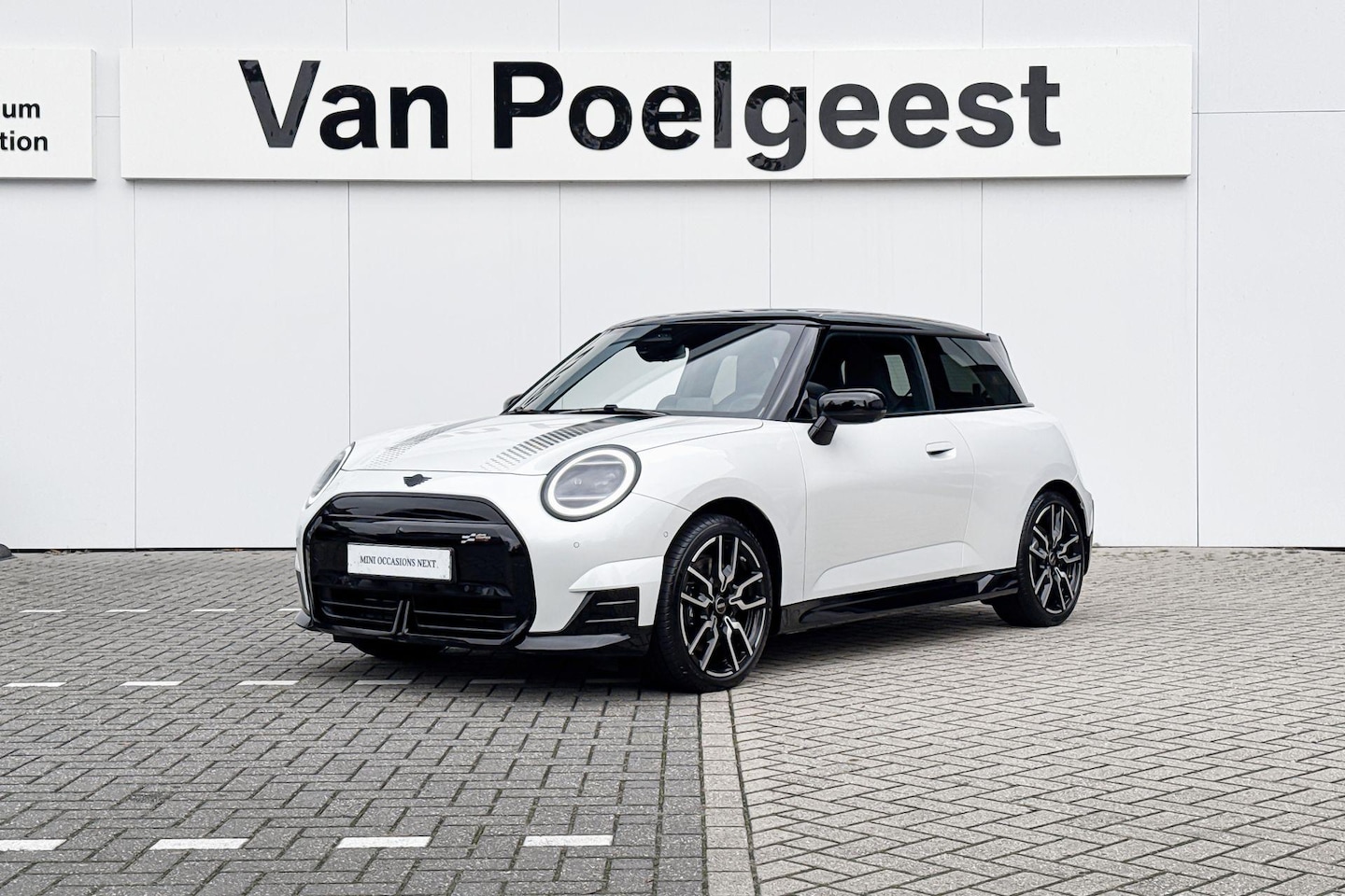MINI Electric - 3-Deurs Cooper SE John Cooper Works L 54.2 kWh - AutoWereld.nl