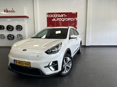 Kia e-Niro - DynamicLine 64 kWh BTW auto , Volledig leder , Stoel/stuurverwarming , Full map navigatie