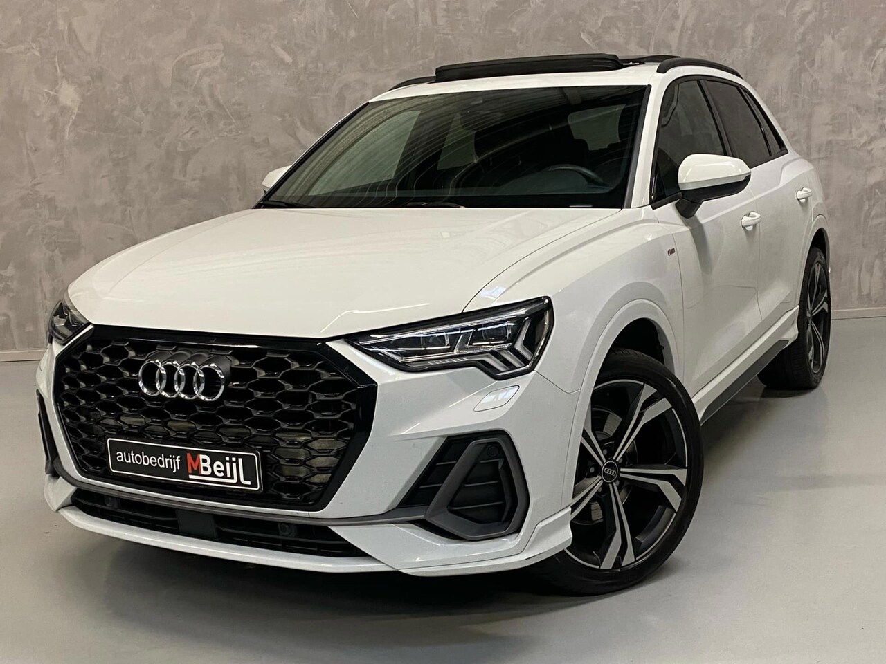 Audi Q3 - 45 TFSI quattro / 3X S-Line /Pano /Sfeer /Camera - AutoWereld.nl