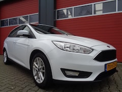 Ford Focus Wagon - 1.5 TDCI Lease Edition 120pk Navi Clima Cruise LMV Trekhaak NL-Auto
