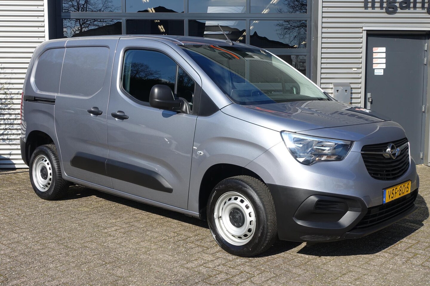 Opel Combo - 1.5D L1H1 Edition l Apple Carplay l Airco l Cruise Control l PDC l Trekhaak. - AutoWereld.nl