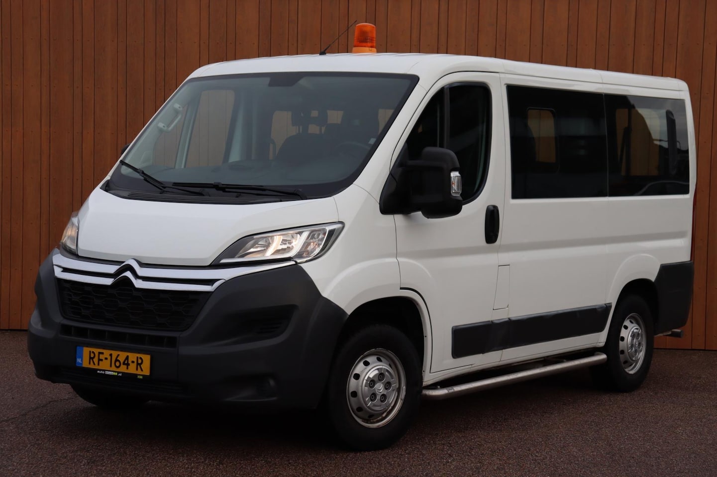 Citroën Jumper - 30 2.0 BlueHDI Comfort 9-persoons Org.NL 10.096,-ex.btw - AutoWereld.nl