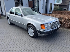 Mercedes-Benz 200-500 (W124) - 200 E