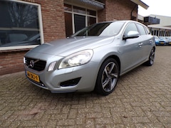 Volvo V60 - 2.4 D6 AWD Plug-In Hybrid Summum