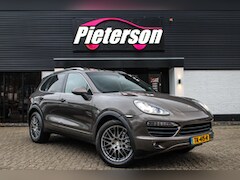 Porsche Cayenne - 4.8 S PANO PANO XENON LEDER CLIMA PDC LED