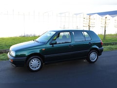 Volkswagen Golf - 1.6 Milestone 1e Eigenaar Originele km stand Als Nieuw