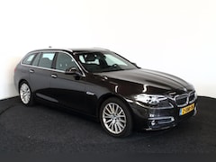 BMW 5-serie Touring - 520i Automaat Luxury Edition *Xenon/Leder/Navi
