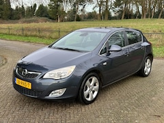 Opel Astra - 1.6 Edition /CRUISE/PDC/ZEER LAGE KM/RIJDTNIEUW/