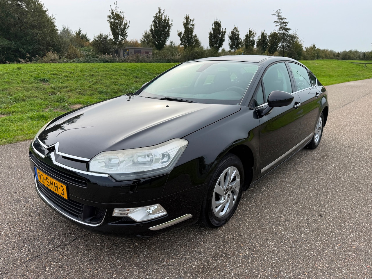 Citroën C5 - 1.6 THP Selection Apk/Airco/6.Bak/Parkeersensor - AutoWereld.nl