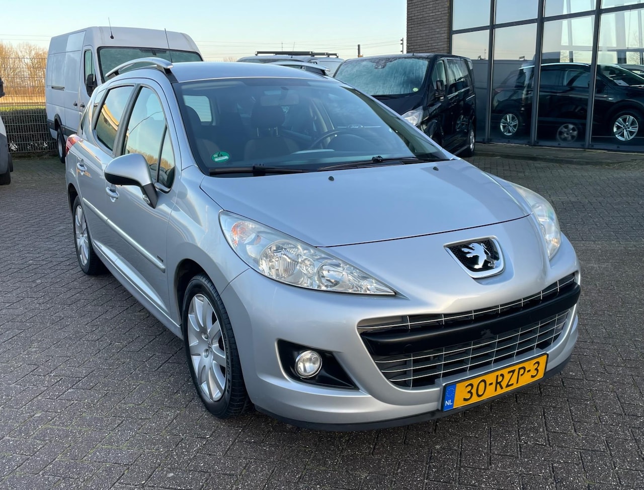 Peugeot 207 SW - 1.6 VTi Sportium 1.6 VTi Sportium - AutoWereld.nl
