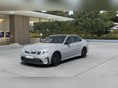 BMW 3-serie - M350 xDrive Automaat / Trekhaak / M Sportstoelen / 3D Head-Up / Harman Kardon / Stoelverwa