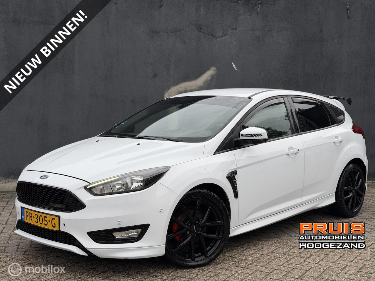 Ford Focus - 1.0 ST-Line -NAVI-SPORT- *INRUIL MOGELIJK* - AutoWereld.nl