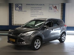 Ford Kuga - 1.6 / KEYLESS / NAVI / HAAK / STOELVERWARMING