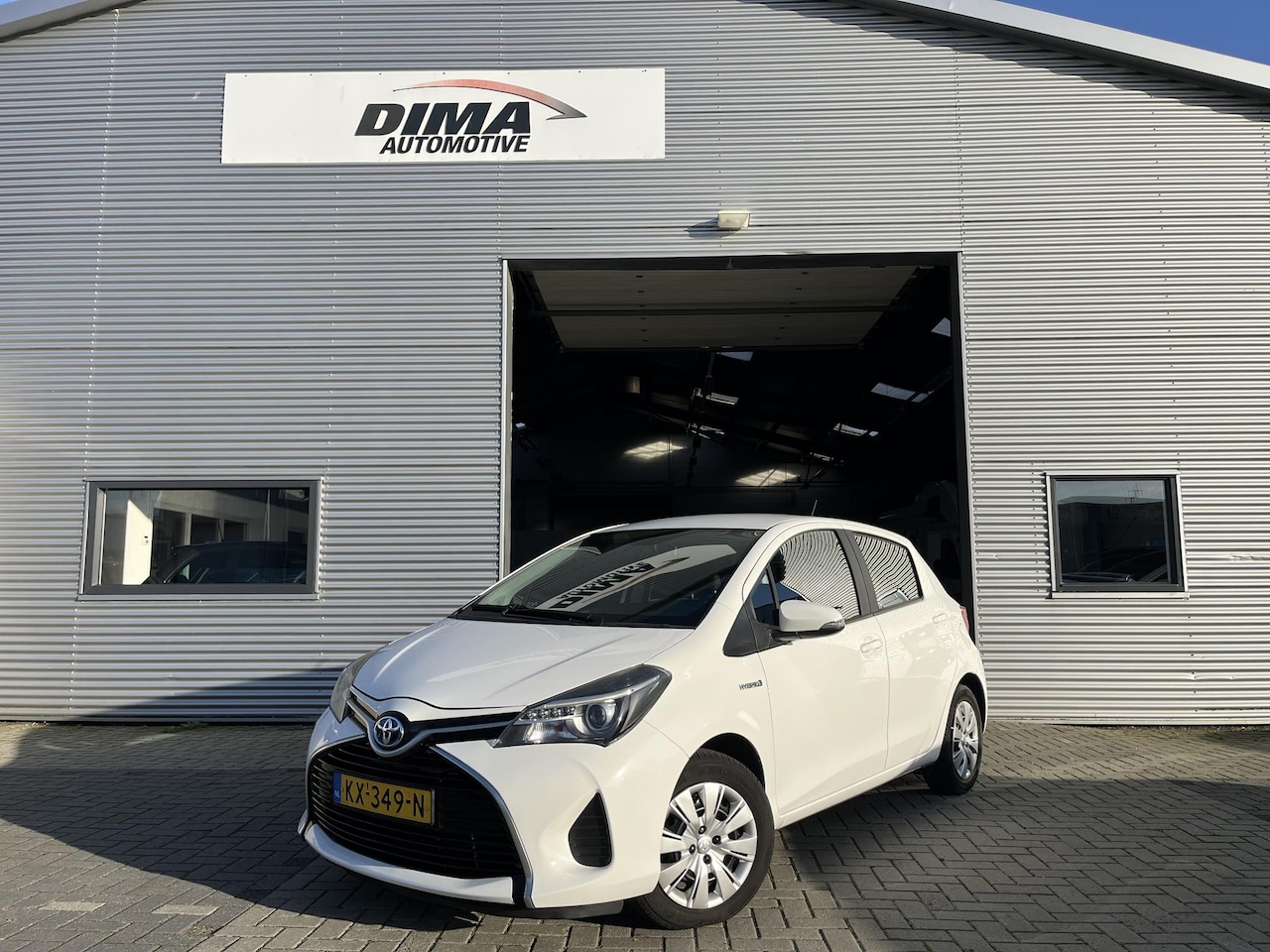 Toyota Yaris - 1.5 Hybrid Now 1.5 Hybrid Now - AutoWereld.nl