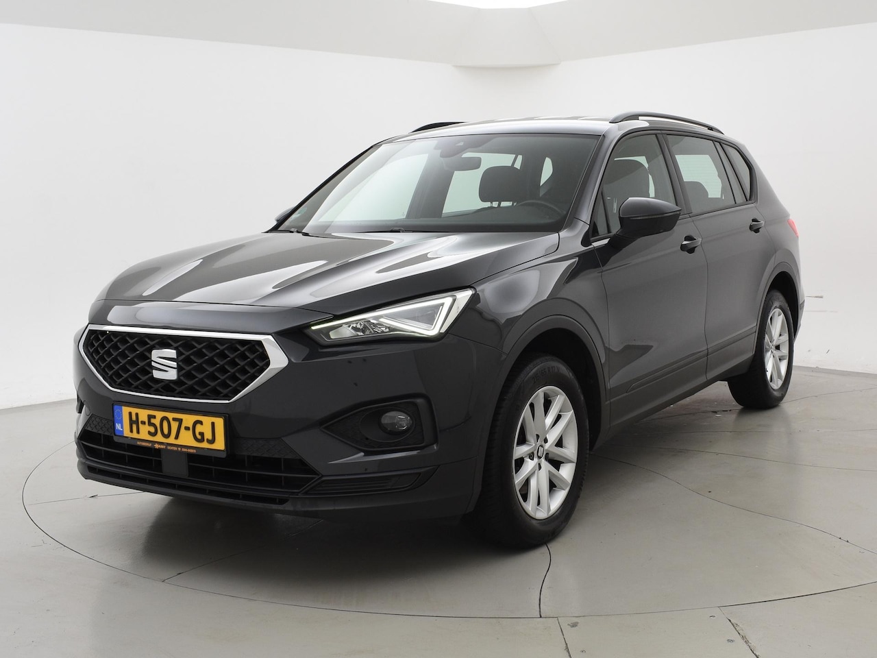 SEAT Tarraco - 1.5 TSI 150 PK STYLE LIMITED + TREKHAAK | ALL SEASON BANDEN | LED | CAMERA - AutoWereld.nl