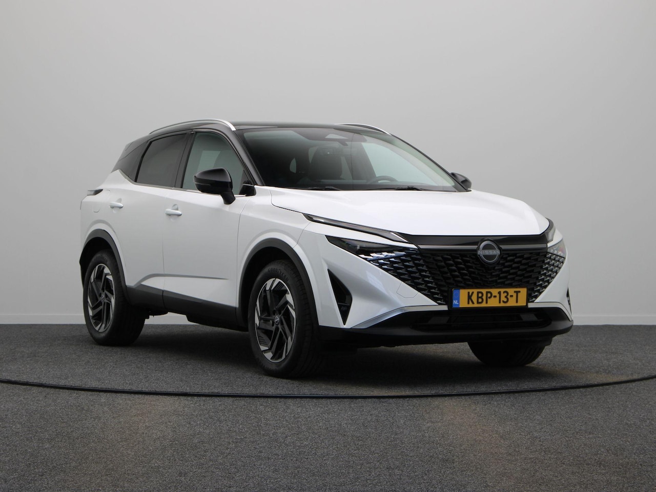 Nissan Qashqai - 158pk MHEV Xtronic N-Connecta | Panoramadak | Pilot Assist | Elektrische achterklep | Head - AutoWereld.nl