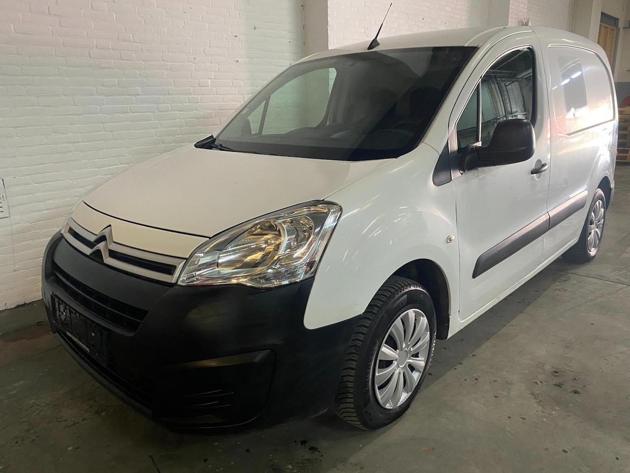 Citroën Berlingo - 1.6 BlueHDI 100 Business Economy 1.6 BlueHDI 100 Business Economy - AutoWereld.nl