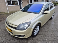 Opel Astra - 1.6 Enjoy