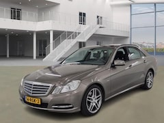 Mercedes-Benz E-klasse - 200 CGI Business Class / NL PRIJS 7601 e / Auto rijdt prima / Apk 19-05-2027