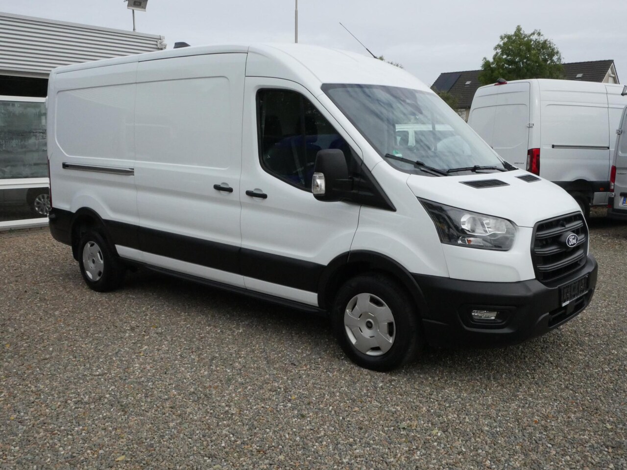 Ford Transit - 2.0TDCI 130PK L3H2 Airco Camera Cruise - AutoWereld.nl