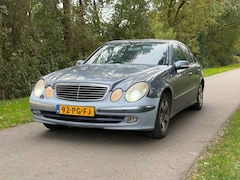 Mercedes-Benz E-klasse - 240 Avantgarde | Automaat + Cruise control Nu € 2.950,