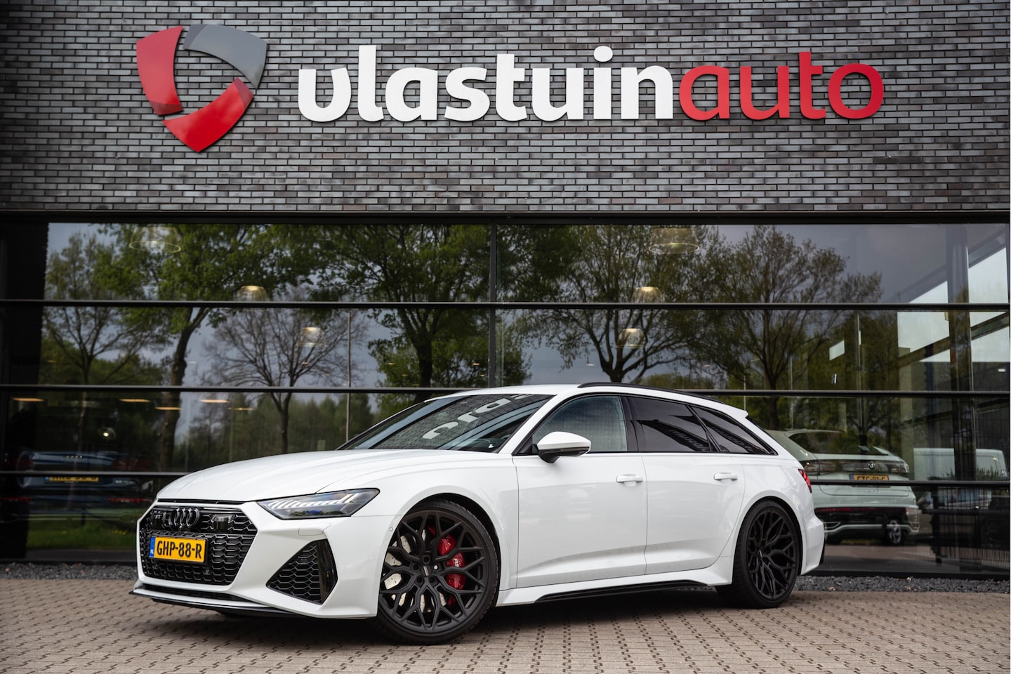 Audi RS6 - Avant 4.0 TFSI Quattro , B&O Advanced, Nachtzicht, 4-wielsturing, Head-up display, Trekhaa - AutoWereld.nl