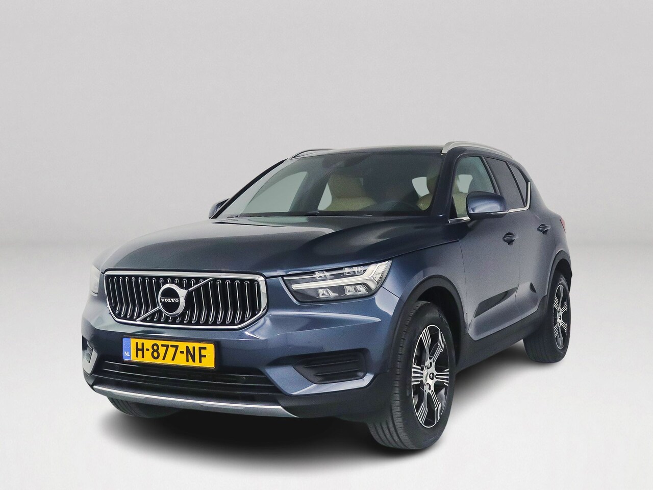Volvo XC40 - T3 Inscription | Parkeercamera | Stoelverwarming | Harman Kardon | Trekhaak - AutoWereld.nl