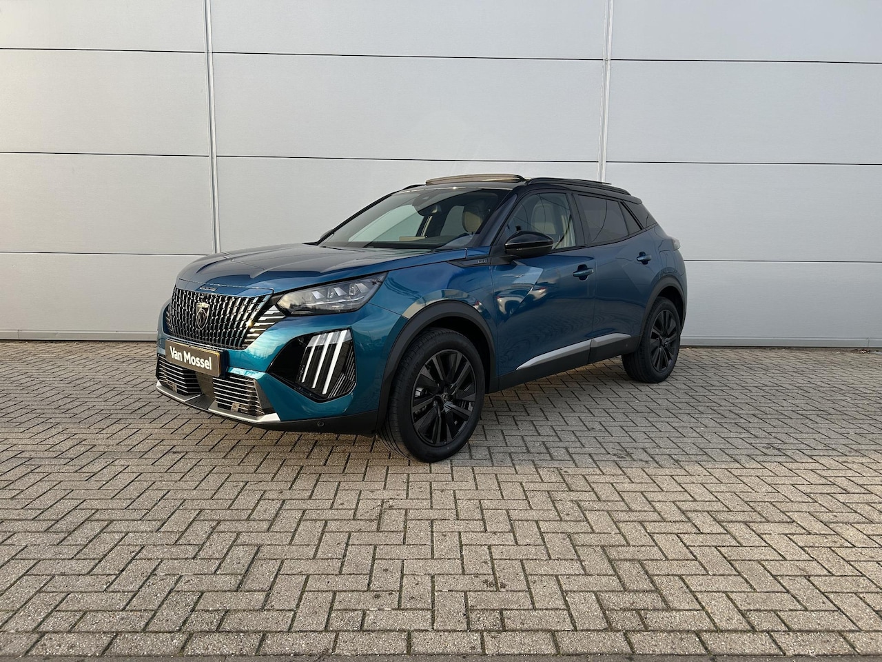 Peugeot 2008 - 1.2 Hybrid 136 GT | Panoramadak | Adaptieve cruise control | Draadloze oplader | Nieuw te - AutoWereld.nl