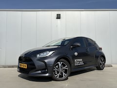 Toyota Yaris - 1.5 Hybrid 115 First Edition Automaat | Navigatie | LED | Achteruitrijcamera | 16'' | Crui