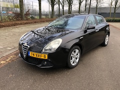 Alfa Romeo Giulietta - 1.6 JTDm Distinctive