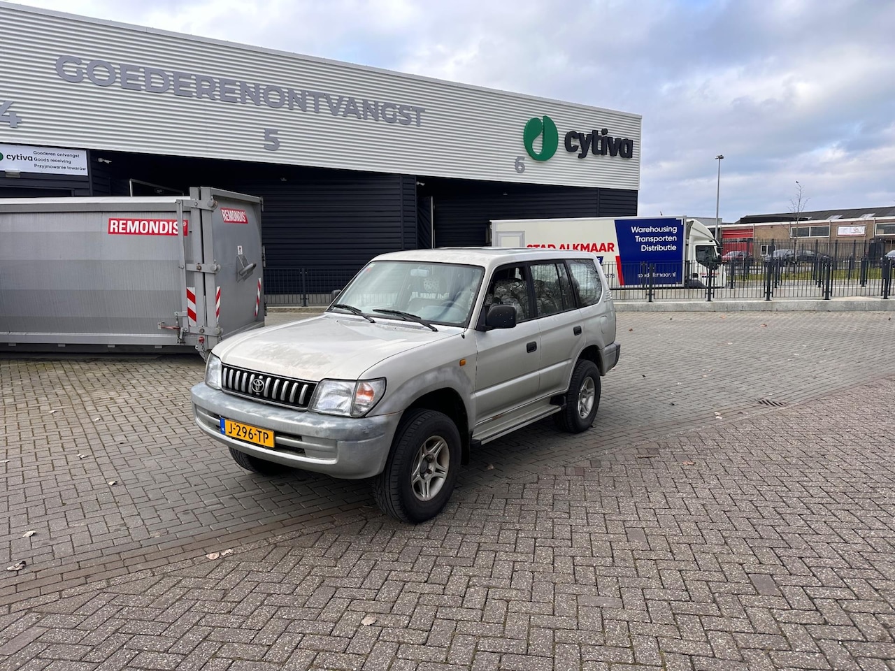 Toyota Land Cruiser 90 - 3.0 TD Airco.Airco.4X4.7Persoons.Handgeschakeld.Manual - AutoWereld.nl