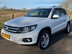 Volkswagen Tiguan - 2.0 TSI 2013 Sport&Style AUTOMAAT CLIMA CRUISE
