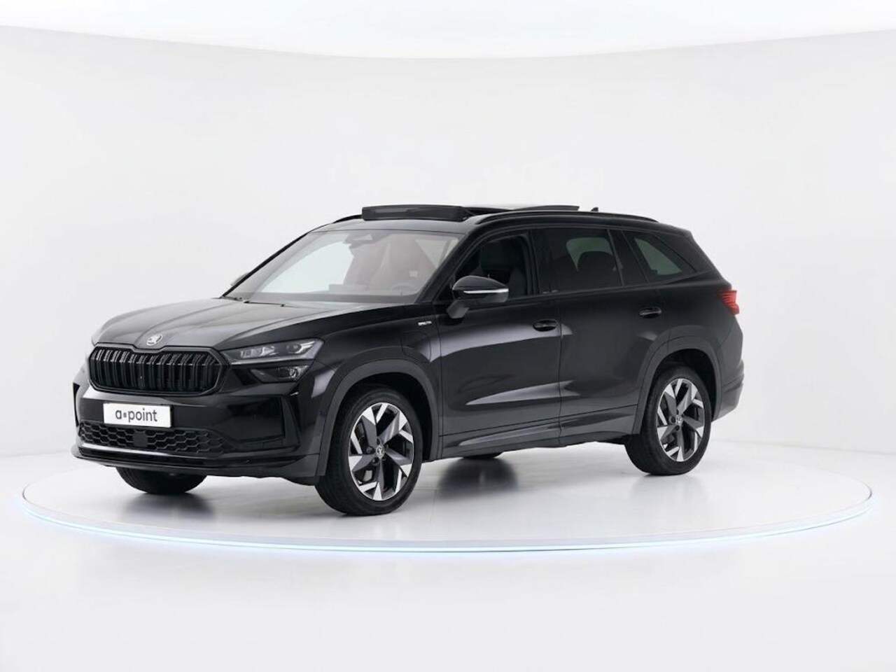 Skoda Kodiaq - 1.5 TSI PHEV Sportline Business 150 pk Automaat (DSG) | Navigatie | Panoramadak | Trekhaak - AutoWereld.nl