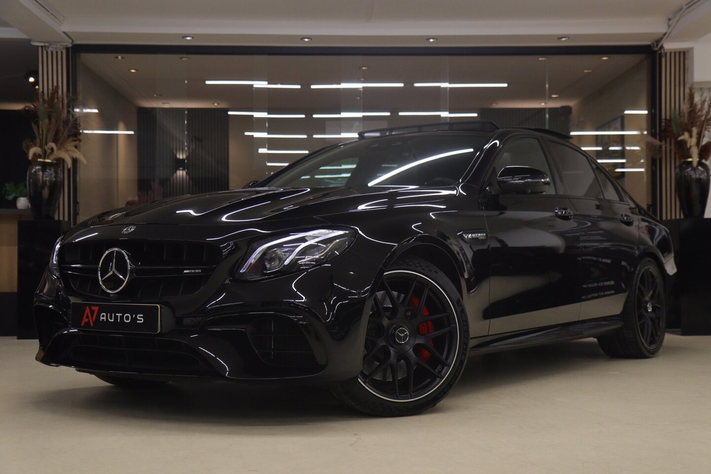 Mercedes-Benz E-klasse - AMG 63 S 4MATIC PANO/360CAM/MEM/HUD/BURM/BOMVOL - AutoWereld.nl
