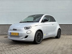 Fiat 500 - La Prima 42 kWh | Achteruitrijcamera | Parkeersensoren Voor & Achter | Panoramadak