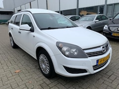 Opel Astra - 1.3 CDTi Edition Airco Cruise Control Elektr pakket Komt zo uit het werk Rijdt en schakelt