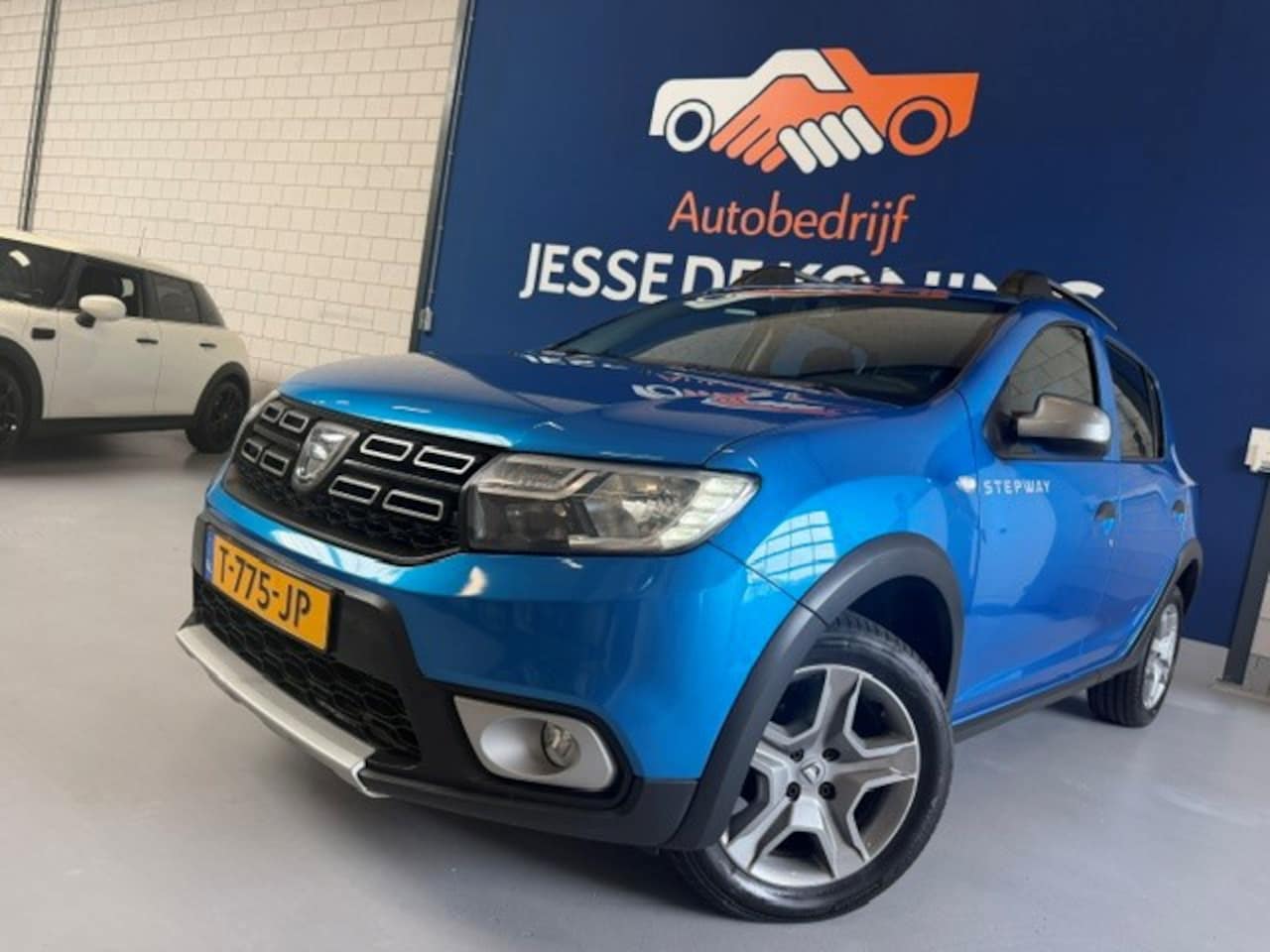 Dacia Sandero Stepway - 0.9 TCe SL / bj.2017 / kleur: blauw / camera/navigatie/trekhaak/sportvelgen/NAP met 169846 - AutoWereld.nl