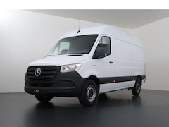 Mercedes-Benz eSprinter - 414 L2 H2 RWD PRO 81kWh | Trekhaak | Smartphone integratie pakket | 115 kW Snelladen | Ach